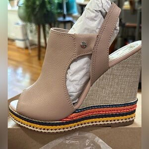 Beige Wedge from Brazil light weight - size 6/35